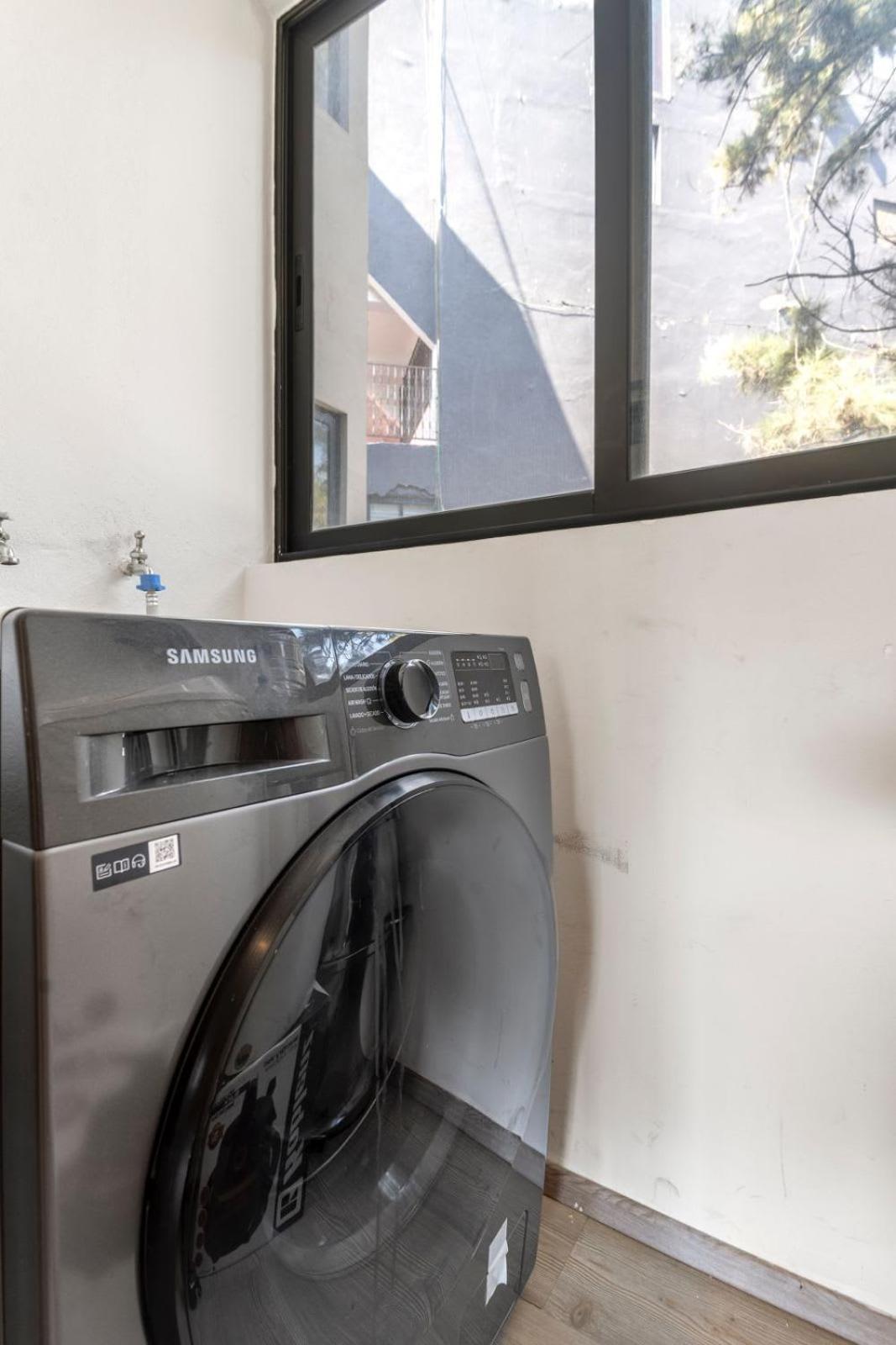 Apartment 205-2 3br 2baths Private Terrace - Sleep 6 Roma Notre Mexico City