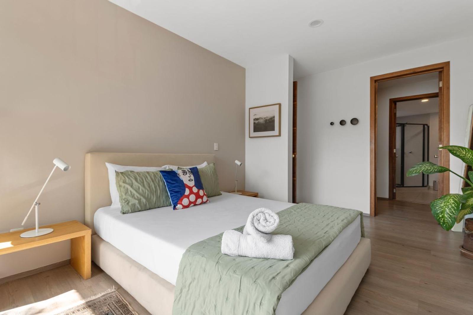 205-2 3br 2baths Private Terrace - Sleep 6 Roma Notre *